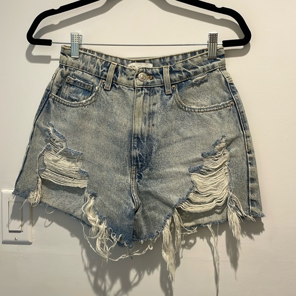 Distressed Zara high waisted shorts